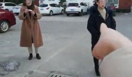 信阳爆料女子被打视频播放,信阳街头暴力事件全程曝光