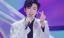 天涯爆料张碧晨刘宇宁视频,张碧晨与刘宇宁亲密视频曝光，恋情真相引热议