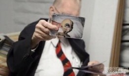 机长爆料外星人视频,神秘外星生物视频曝光，揭秘宇宙未知之谜