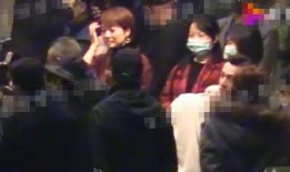 爆料明星抽烟是谁啊视频