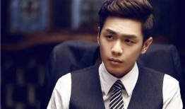 圈内扒叔大爆料王一博,扒叔揭秘背后的明星生活