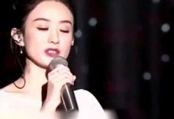 娱乐八卦爆料小姐姐,小姐姐神秘恋情曝光，真相令人咋舌！