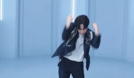 张艺兴爆料在家跳舞视频,动感舞姿引网友热议